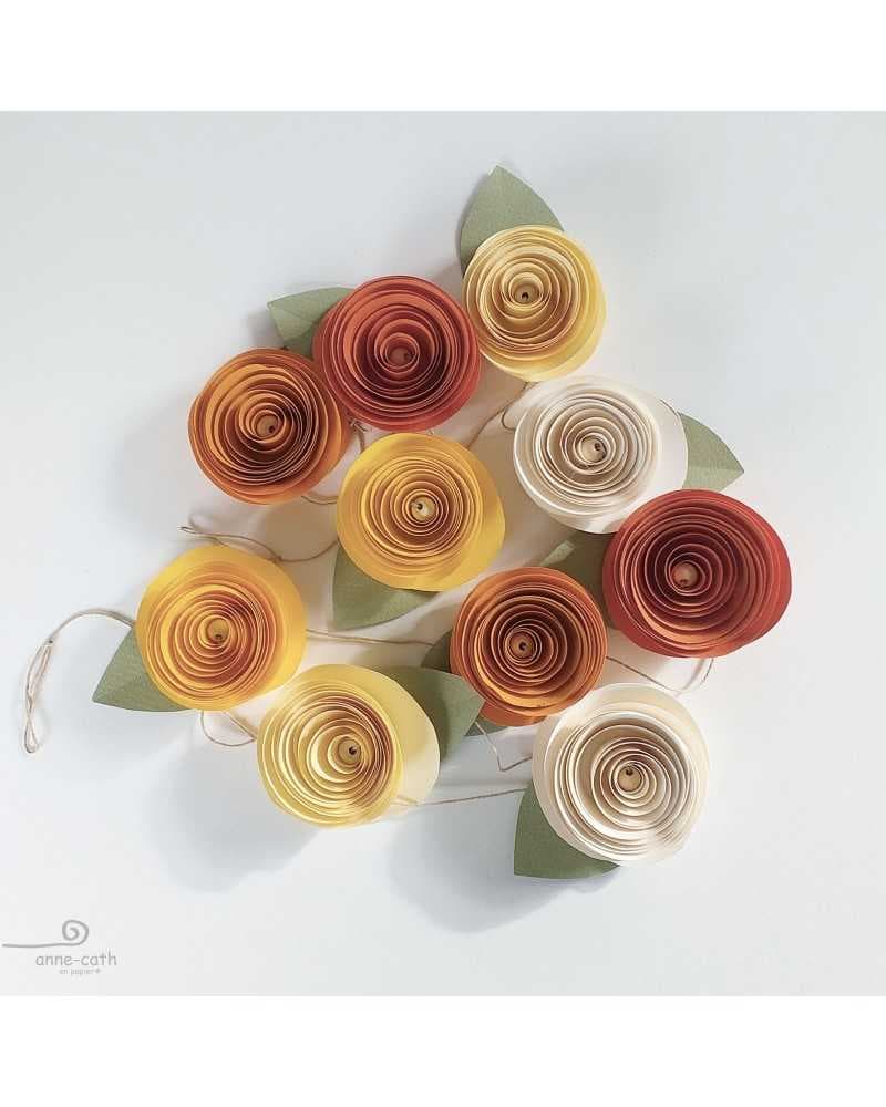Guirlande fleurs papier jaune
